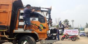 Abaikan Keselamatan, Ini Alasan  Sopir "Transformers" di Kota Tangerang Kebut-Kebutan