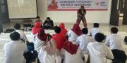Relawan PMI Kota Tangerang Belajar Memotret & Menulis Berita Bencana