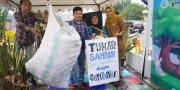 Sampah Anorganik Bisa Ditukar Sembako di Festival Cisadane