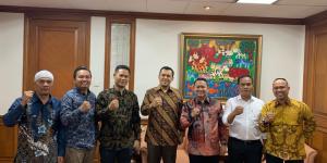 Bertemu Bos Krakatau Steel, HIPMI Cilegon Dukung Restrukturisasi