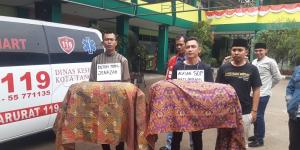Buntut Buruknya Layanan Puskesmas, Warga Suguhi "Jenazah" ke Pemkot Tangerang