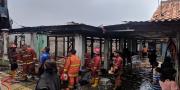 5 Rumah Hangus & 2 Korban Luka Akibat Kebakaran di Cipondoh