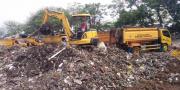 Sempat Viral, DLHK Akhirnya Bersihkan Pulau Sampah di Teluk Naga
