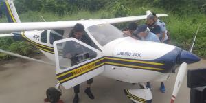Haerul "Si Perakit Pesawat Bekas" Uji Terbang di Pondok Cabe