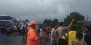 Desa Kadu Banjir, Warga Blokir Tol Tangerang