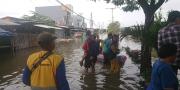 Sudah 4 Hari, Banjir 1 Meter Rendam Perumahan Garden City