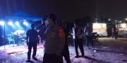 Polisi Bubarkan Dangdut & Festival Layangan di Pinang