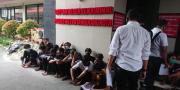 Ratusan Pelajar Tangerang Kepergok Hendak Ikut Demo Diamankan