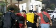 Aksi Kejar-kejaran Tembak, 3 Perampas Ponsel di Tol Karawaci Tangerang 