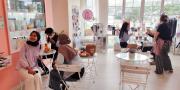 Imnida Cafe, Kafe Unik Serba BTS di Kelapa Dua Tangerang