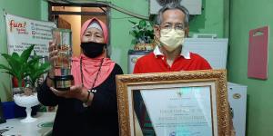 Kisah Inspiratif Pasutri Lanjut Usia di Pinang Tangerang, Sukses Bisnis Lele Beku