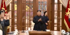 Kim Jong-un Terlihat Kurusan, Sakit? 