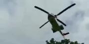 Rekam Kedatangan Jokowi Pakai Helikopter, Warga Tertimpa Batang Pohon