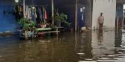 Banjir Rob di Tangerang Diperparah Badai di Laut dan Jarak Bumi Dekat Bulan