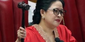 Semua Anggota DPR PDIP Wajib Bagi-bagi Sembako Bergambar Puan