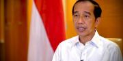 Salurkan BLT Minyak Goreng, Jokowi: Jangan untuk Beli Pulsa