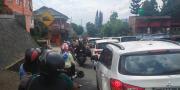 Cerita Warga Tangerang Terjebak Macet Pulang Liburan di Puncak Bogor 
