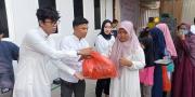 Anak Yatim Piatu di Pakuhaji Tangerang Terima Ratusan Paket Sembako
