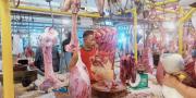 Jelang Lebaran, Harga Daging di Pasar Tangerang Merangkak Naik 
