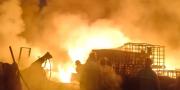 Kebakaran Besar Melanda Gudang Oli di Bencongan Tangerang