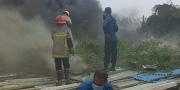 Gegara Bakar Sampah, Pabrik Limbah Fiber di Sepatan Tangerang Terbakar