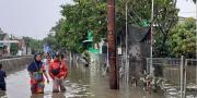 Puluhan Rumah di Tigaraksa Tangerang Terendam Banjir Sampai 1 Meter