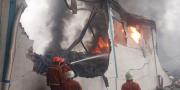 Gudang Bahan Baku Kimia di Jatiuwung Tangerang Ludes Terbakar