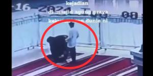 Viral Bocah Lecehkan Wanita Salat di Masjid, Warganet: Salah Pergaulan
