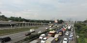 Tol Tangerang-Jakarta Senin Pagi Macet Parah, Ini Penyebabnya