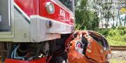 Mobil Tertabrak KRL di Perlintasan Daru-Tigaraksa, Pengemudi Asal Tangerang Tewas