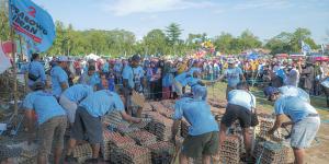 Komunitas Peternak Bakal Bagikan 70 Ton Telur Ayam saat Kampanye Prabowo-Gibran di GBK