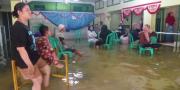 Pencoblosan di 4 TPS Larangan Tangerang Diundur Akibat Banjir Sepinggang