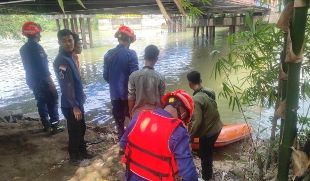 Mayat Pria Tanpa Identitas Ditemukan di Sungai Cisadane Tangerang, Diduga Sudah 3 Hari Mengambang