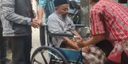 Warga Disabilitas Dapat Bantuan Kursi Roda; Terima Kasih Dinas Sosial Kota Tangerang