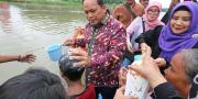 Pj Wali Kota Tangerang Apresiasi Tradisi Keramas Bareng di Sungai Cisadane Jelang Ramadan