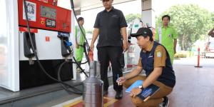 Jelang Mudik Lebaran 2024, Takaran BBM di SPBU Kota Tangerang Diperiksa