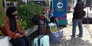 Belasan Peserta Mudik Gratis di Kota Tangsel Telantar Gegara Ketinggalan Bus