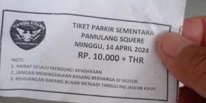 Viral Karcis Parkir Rp10 Ribu Plus THR di Pamulang Square, Bikin Warganet Geram
