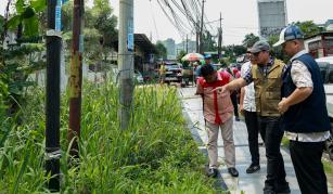 Marak Kabel Optik Menjuntai di 5 Ruas Jalan Tangsel, Bakal Dipindahkan ke Bawah Tanah