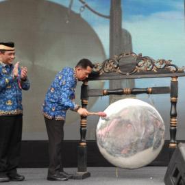  Hardiknas 2024, Pemkab Tangerang Salurkan Bantuan Pendidikan Rp875 juta