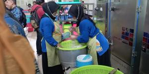 Karyawan MBG Terima Gaji di Bawah UMR, Ketua Buruh Layangkan Kritik