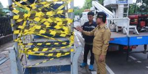 Bahayakan Pengguna Jalan, Sachrudin Tutup JPO Daan Mogot Kota Tangerang