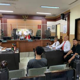 Pengelola Kafe dan Karaoke Jual Miras di Tangsel Diseret ke Meja Hijau, Didenda hingga Rp6 Juta