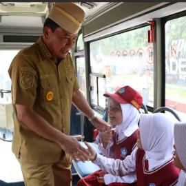 Wujudkan Pendidikan Merata, Kabupaten Tangerang Gencarkan Program Bus Sekolah Gratis